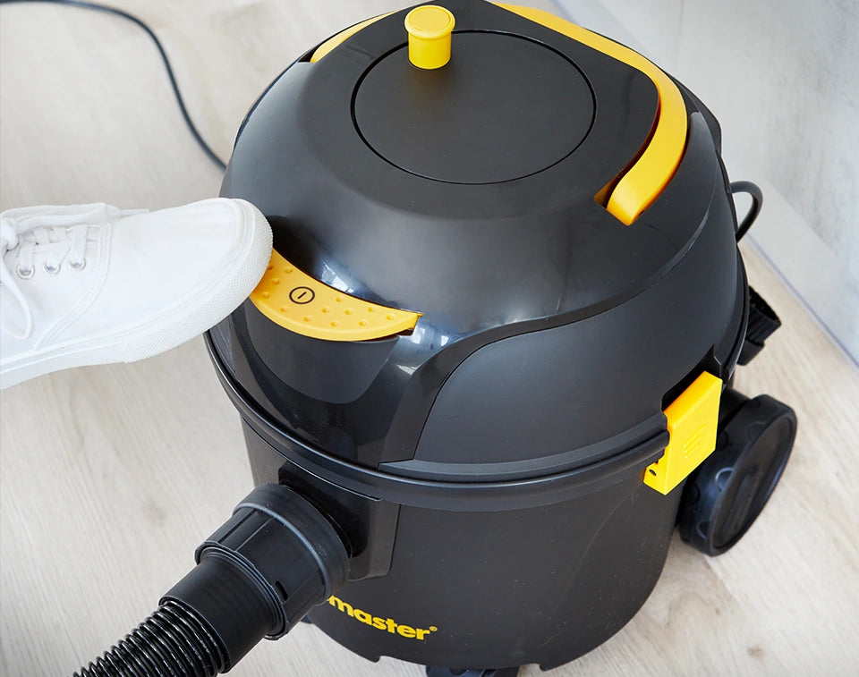 Vacmaster D8 Cylinder Vacuum Cleaner with Large Foot Operated Switch